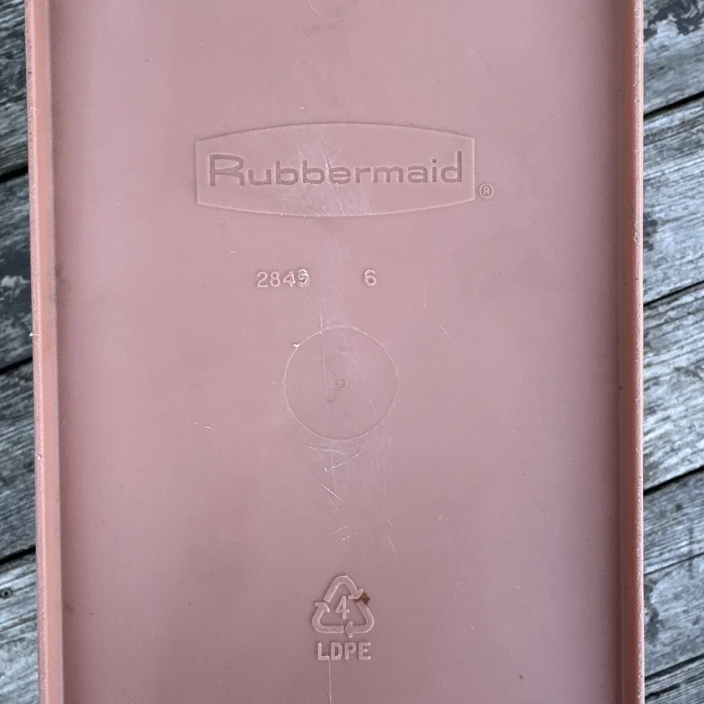 Rubbermaid Pink Plastic Rectangular Kitchen Wastebasket Trashcan #2845 Vtg 15